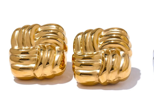 Vintage Classic Stud Earrings